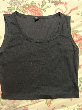 SHEIN Black Ribbed Crop Tank Top